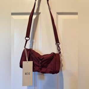 BEIS Expandable Crossbody Charm in Burgundy